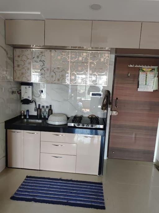 شقة Full Furnished 1 Bhk In South مومباي المظهر الخارجي الصورة